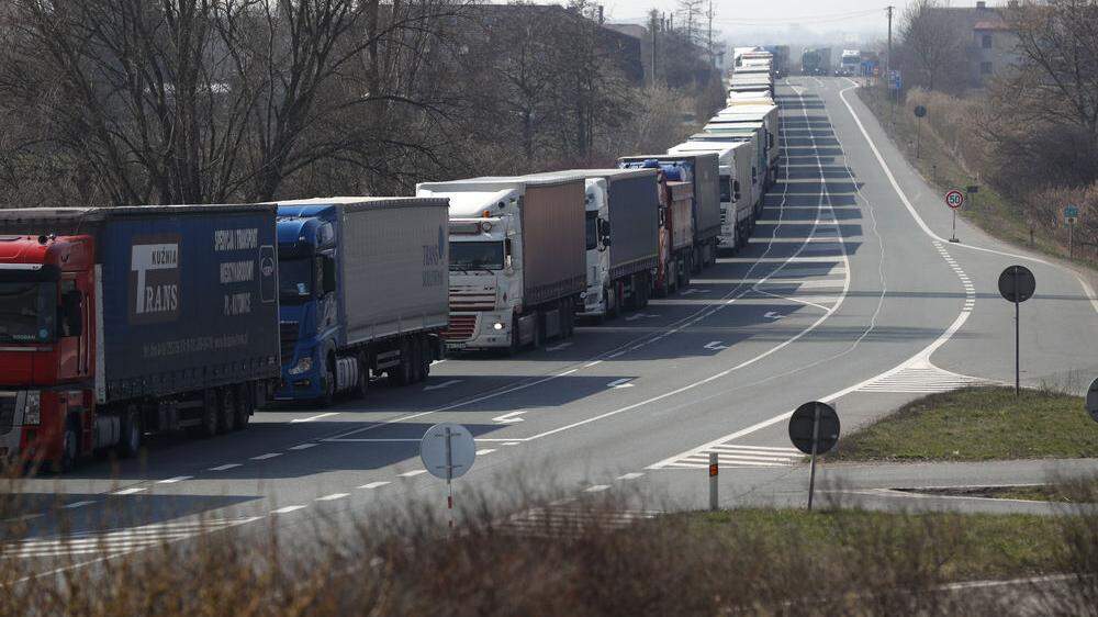 Tschechien macht die Grenzen für tägliche Berufspendler dicht