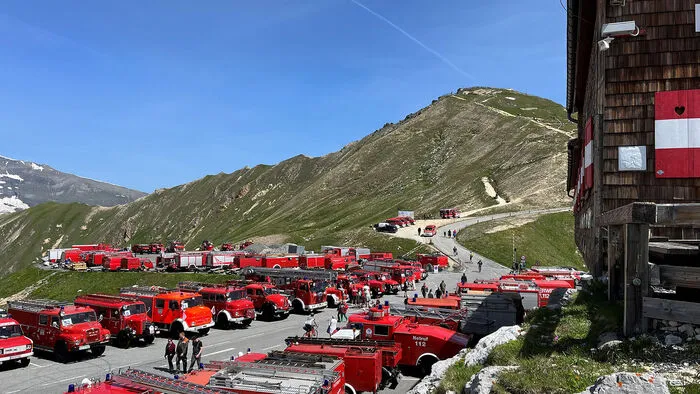 40 österreichische Feuerwehren beteiligten sich an dem Weltrekordversuch.