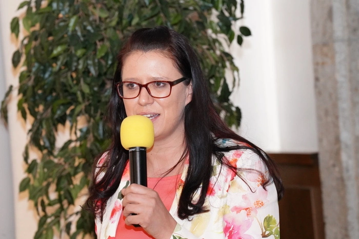 Landesrätin Sara Schaar richtet Grußworte an die Anwesenden