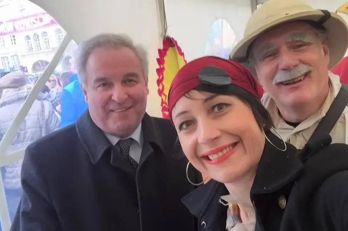 Vize-Bgm. Martina Schröck erbeutete ein Foto mit LH Hermann Schützenhöfer und ORF-Steiermark-Chefredakteur Gerhard Koch.