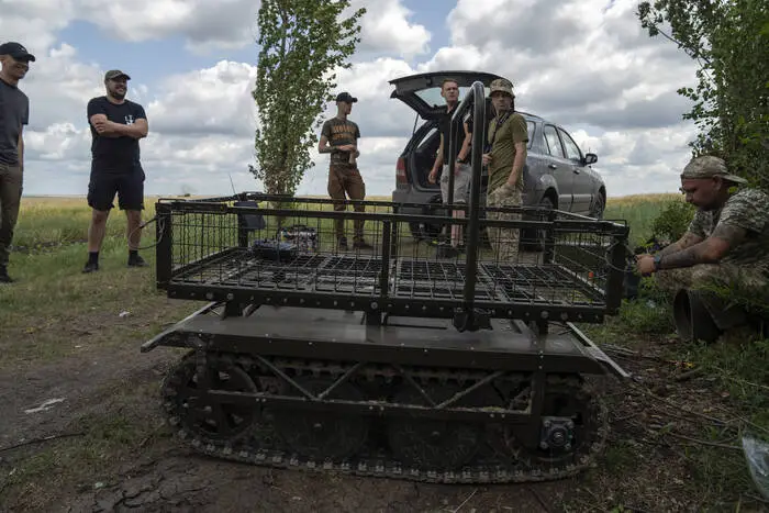 Die ukrainische Armee setzt Boden-Roboter zur Versorgung der Front ein