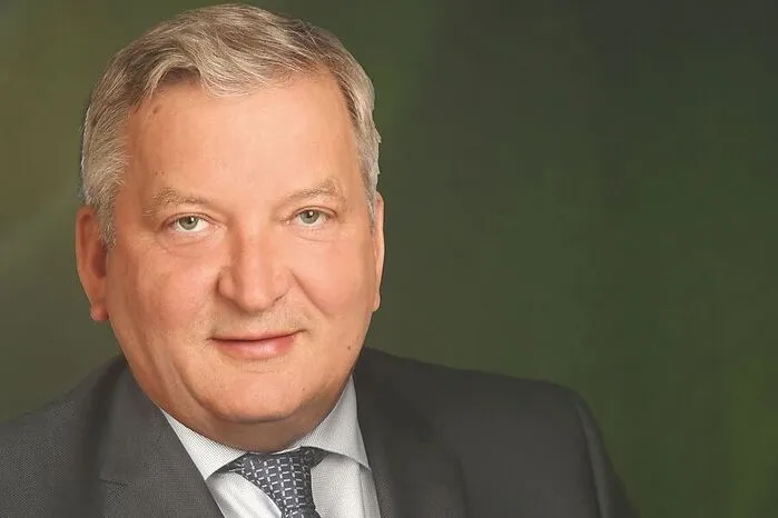 17. März: Nach Begräbnis: Drei bestätigte Corona-Fälle in der Marktgemeinde Lebring Auch Bürgermeister Franz Labugger sitzt in Quarantäne. Er ist gesund, es geht ihm gut. Und er versucht besorgte Menschen zu beruhigen. Mehr dazu