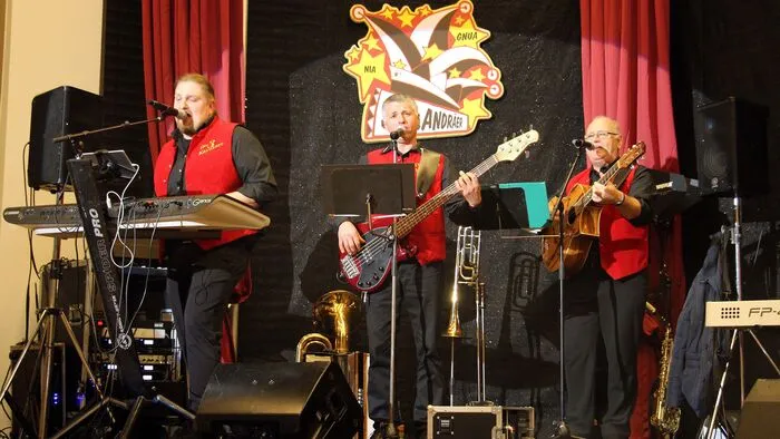 "Die 3 Kärntner" sind das starke musikalische Rückgrat des St. Andräer Faschings.