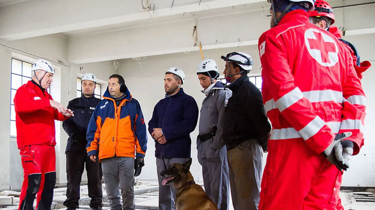 Erwin Schume, Bundeskoordinator für Suchhunde, schulte mit seinem Team marokkanische Hundesführer