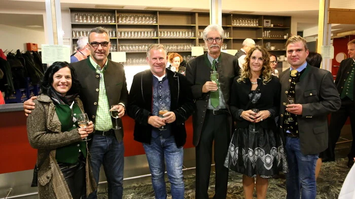 Ja, es war eine richtige Gasthausstimmung, die am Samstagabend beim „Wirtshaussingen“ des Volksliedchores Althofen/Treibach im örtlichen Kulturhaus aufkam. 