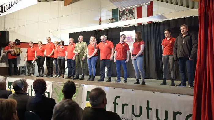 Seit nunmehr zehn Jahren begeistert die Pöllauer Theatergruppe "Die Hirschbirnen" mit ihren Sketchabenden ihr treues Publikum