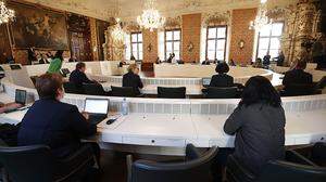 Landtag: Politiker müssen Abstand halten  
