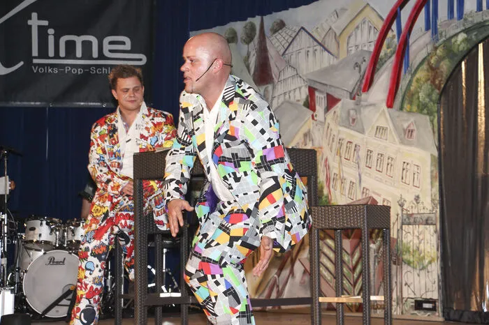 Kanzler Josef Paulik und Vizekanzler Christian Tengg plaudern über ihre Beziehungs(probleme).