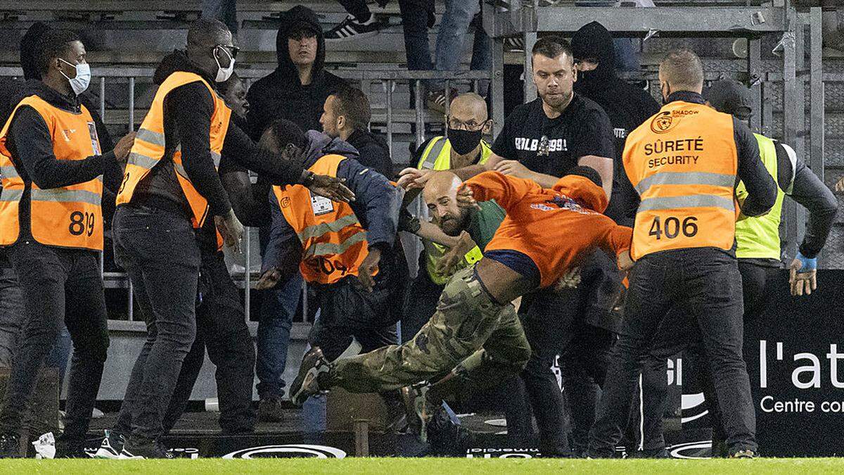 In Frankreichs höchster Spielklasse häufen sich die Fan-Auseinandersetzungen.