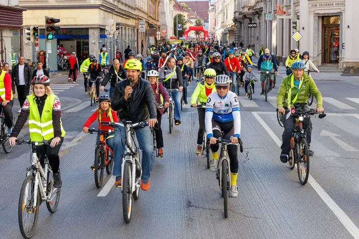 ... ein „Bicycle-Race“ auf der Autobahn ...