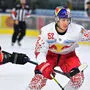 Jung-Bulle Paul Huber (r.) will auch Dienstag gegen die Graz 99ers vollen Einsatz zeigen 
