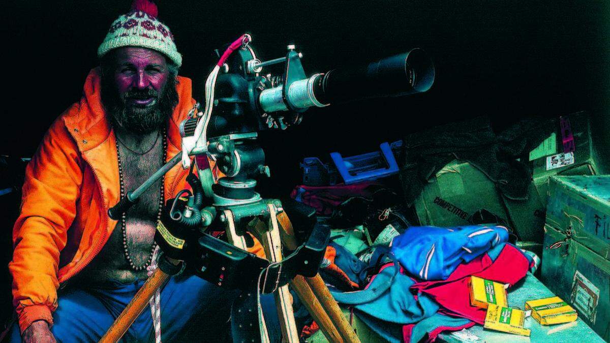 Mit Julie Tullis, seiner am K2 verstorbenen Film-Partnerin, galt Diemberger als höchstes Film-Team der Welt