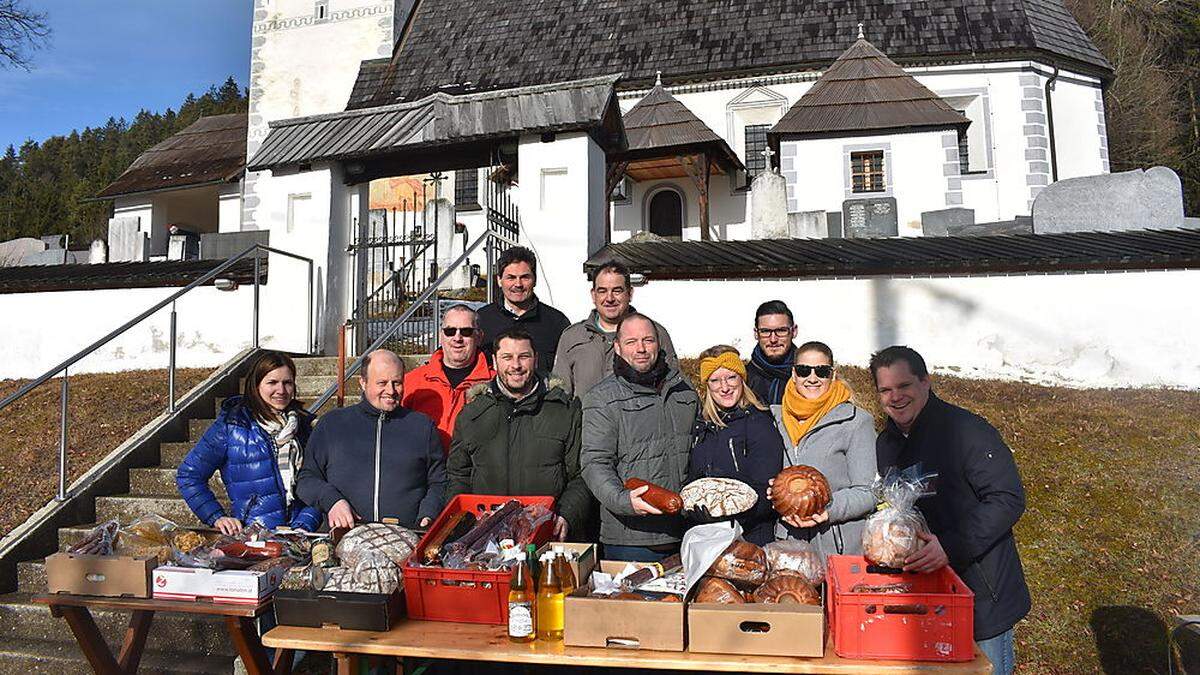 Vor einem Jahr war die Welt noch in Ordnung: das Organisationsteam bei der Versteigerung 2020