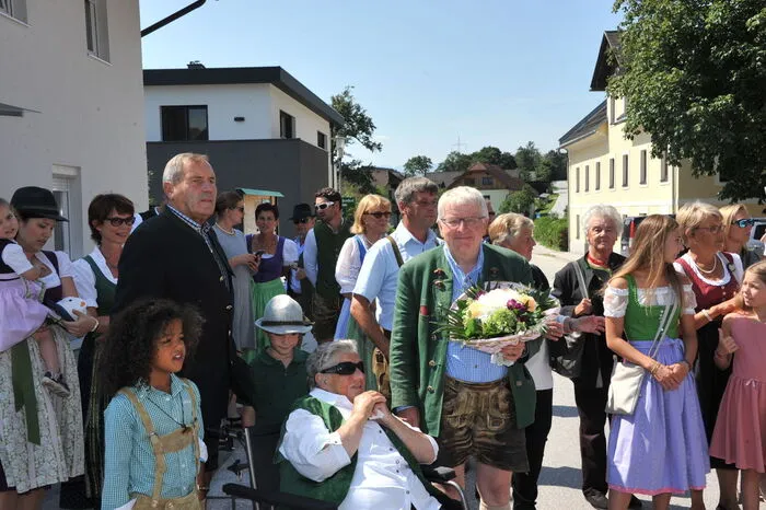 Der Wörschacher Bürgermeister Franz Lemmerer gratulierte ebenso herzlich wie emotional zum Hunderter