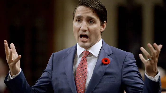 "Weil es das Jahr 2015 ist“, war die klare Antwort Justin Trudeaus auf die Frage, weshalb er die Hälfte seines Kabinetts mit Frauen besetzt habe.