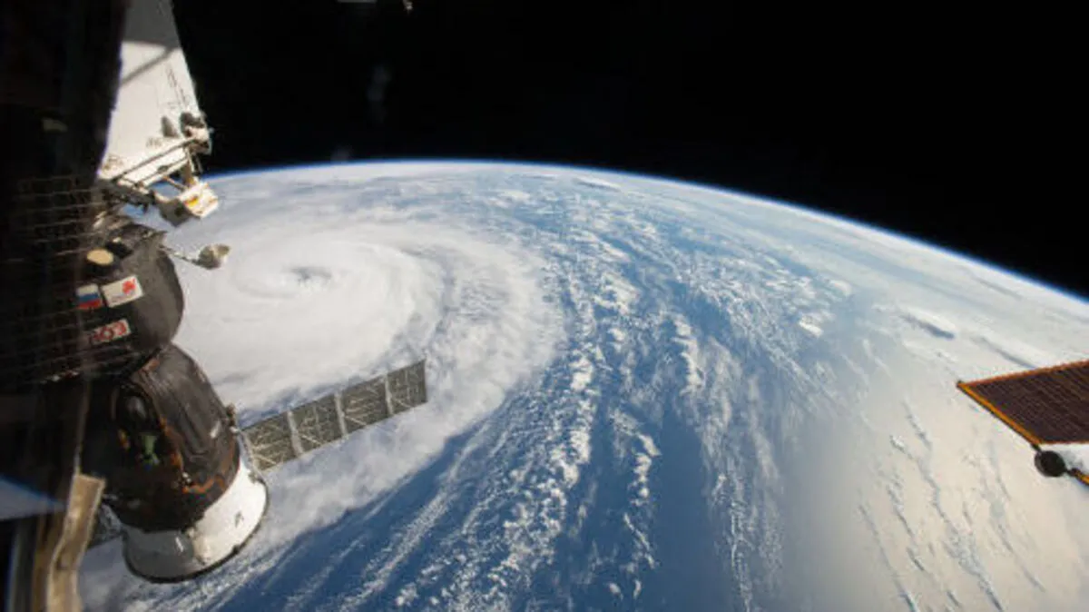 Blick auf den Zyklon "Noru" von der Internationalen Weltraumstation ISS aus