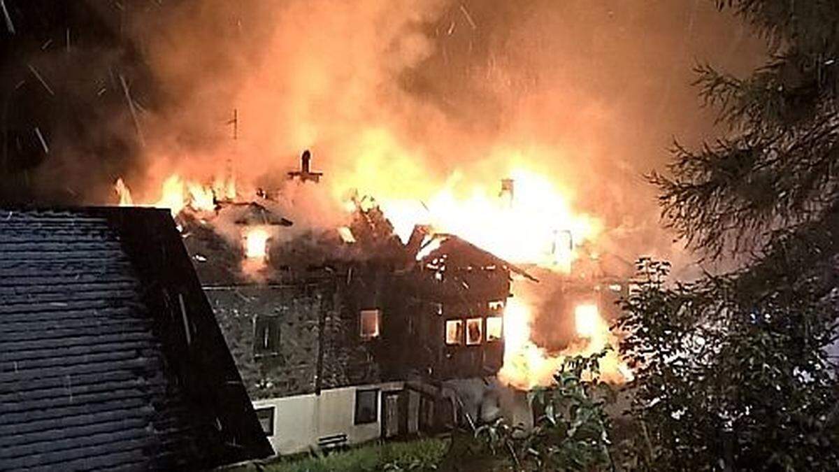 Das ehemalige Gasthaus brannte komplett aus