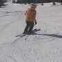 Mit Schwung geht es für Maria über die Piste