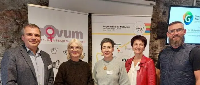 Gernot Hilberger (PSN), Bundesrätin Gabriele Kolar, Rosemarie Mayerdorfer (PSN), Ulrike Bierent (Novum) und Landtagsabgeordneter Robert Reif beim Infoabend in Murau