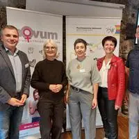 Gernot Hilberger (PSN), Bundesrätin Gabriele Kolar, Rosemarie Mayerdorfer (PSN), Ulrike Bierent (Novum) und Landtagsabgeordneter Robert Reif beim Infoabend in Murau
