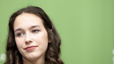 Spitzenkandidatin Lena Schilling (Grüne) beantwortet Fragen steirischer Schülerinnen und Schüler im Podcast „Samma ehrlich!“ 