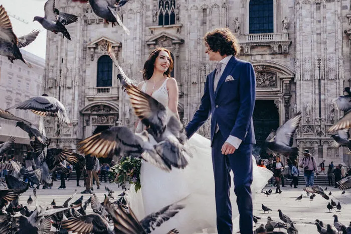 Platz 3: Italien/Mailand Das Brautpaar aus Italien: Sofia und Emanuele vor dem Dom in Mailand.Fotograf: Daniel Schalhas (Amstetten)  