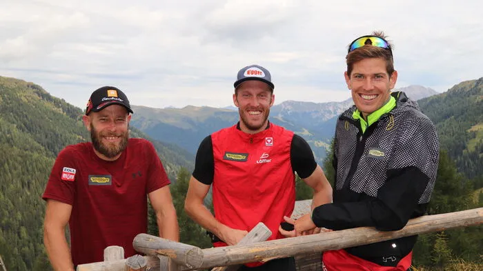 Sie haben Spaß: Daniel Mesotitsch, Dominik Landertinger und Julian Eberhard auf der Porzehütte