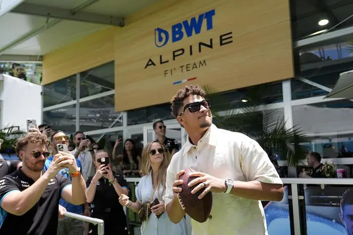 Zu den weiteren Celebrity-Gästen in Miami zählten NFL-Star Patrick Mahomes...
