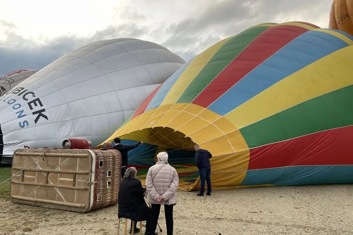 Gemeinsam ging es mit dem Heißluftballon von Schielleiten aus hoch hinaus über die Wolken und schließlichwieder hinab zur Landung nach Kaindorf.