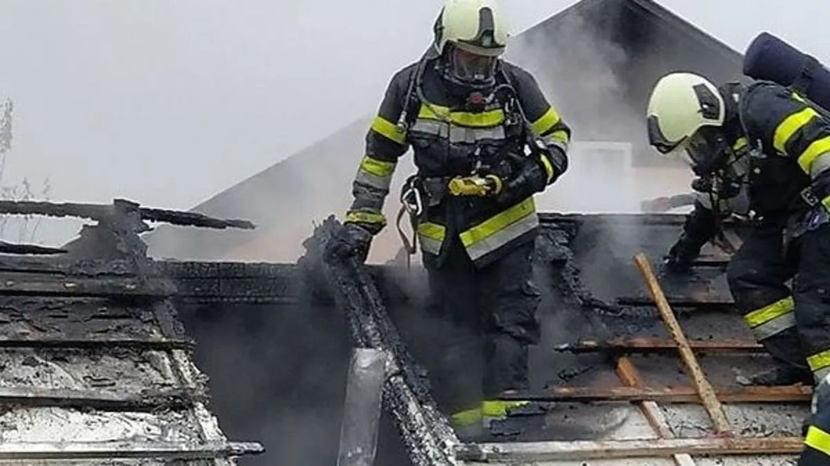 Der Dachstuhl hatte Feuer gefangen