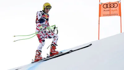 Max Franz verspürte nach dem Sturz Schmerzen in Knie und Handgelenk