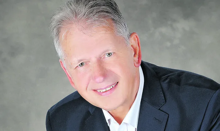 Helmut Hofbauer, Cyber-Experte und Versicherungsmakler