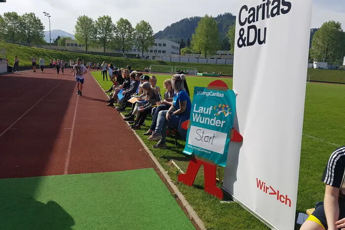 Auch können die Jugendlichen frei entscheiden, für welches Projekt sie spenden wollen. 