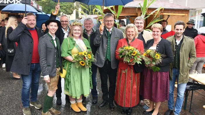 Mit einem Dankgottesdienst und dem anschließenden Winzerfest feierte Bad Waltersdorf das Erntejahr.