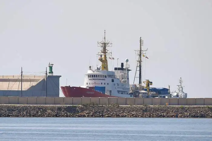 Nach einer 1.500 Kilometer langen Odyssee über das Mittelmeer ist das Flüchtlingsschiff "Aquarius" in Valencia angekommen.