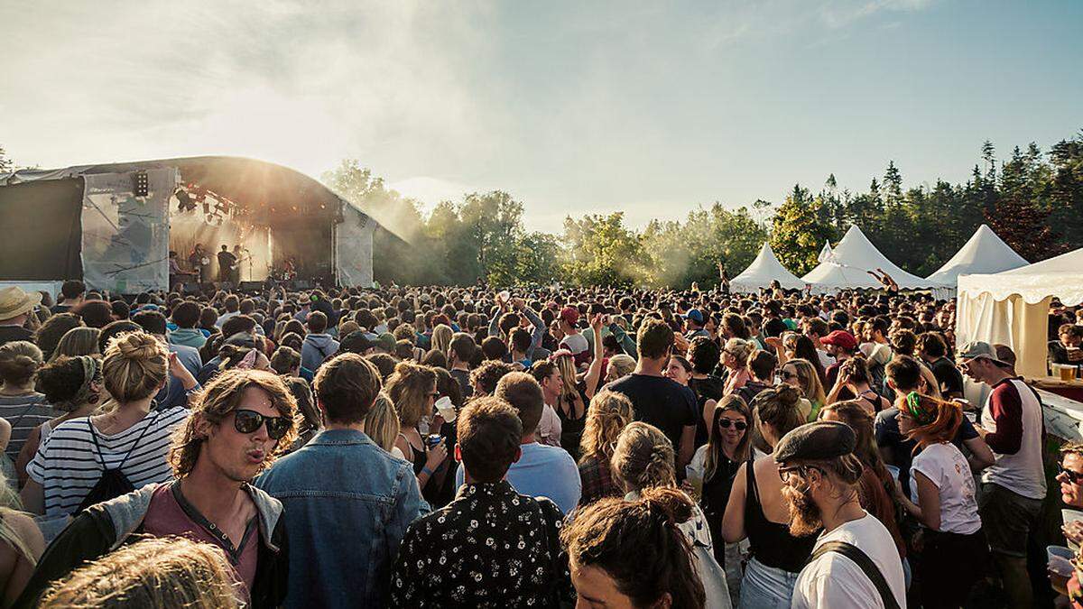 Viel los am Sonnegger See: Beim bisher letzten Festival 2018 waren es 3500 Besucher