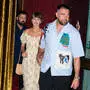 Taylor Swift und Travis Kelce haben nach drei Jahren Beziehung den Bund der Ehe geschlossen