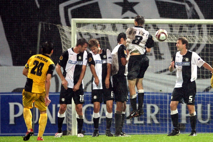Sturm Graz - Dinamo Bukarest 0:117. September 2009. Dinamo Bukarest - Sturm Graz 2:13. Dezember 2009.Tor: Sonnleitner