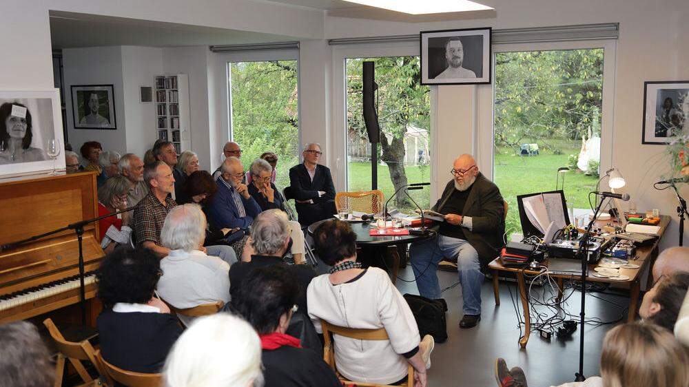 Literaturfest bei Helga Plautz zuhause im Jahr 2019