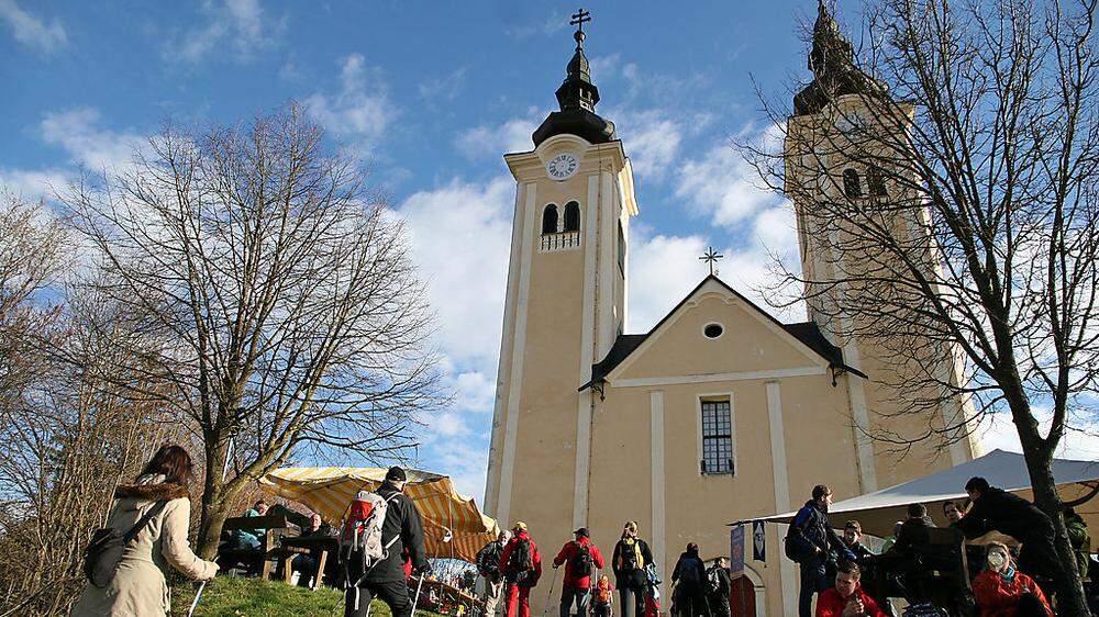 Ziel der Jauntaler Dreibergewallfahrt ist die barocke Wallfahrtskirche in Heiligengrab bei Bleiburg