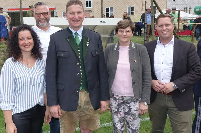 "Hausherr" Bürgermeister Andreas Kühberger (2.v.l.) konnte NRAbg. Birgit Sandler, LAbg. Marco Triller und die Mauterner Vizebürgermeisterin Petra Steinegger (l.) begrüßen.