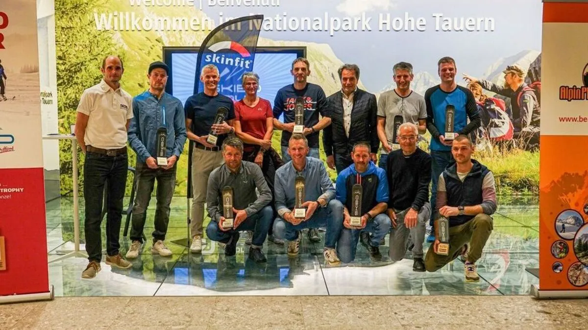 Die Skibergsteiger der "Everest"- Wertung