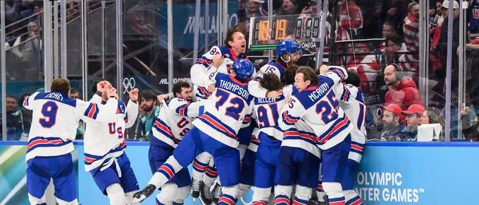 Die USA jubelten über den Turniersieg bei den Olympischen Spielen – später feierte FBI-Chef Kash Patel mit ihnen