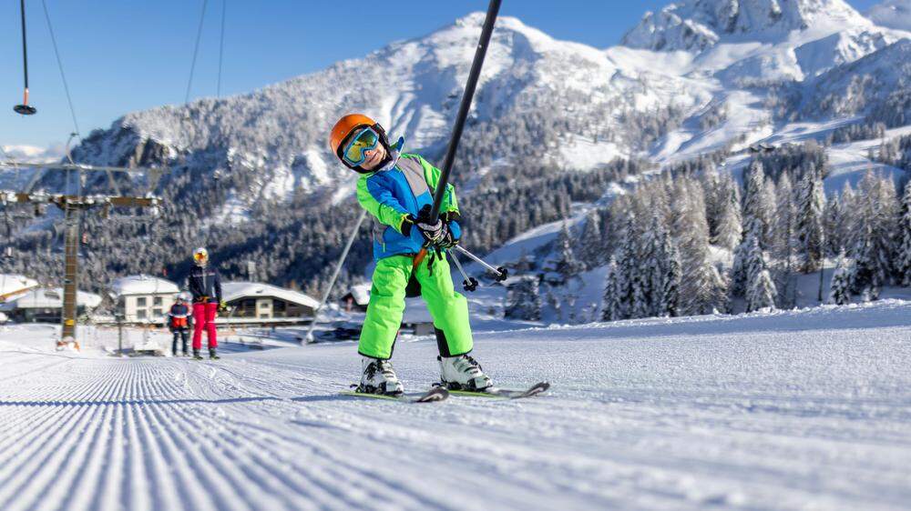 Das freut Kinder und Eltern: Am Heiligen Abend veranstaltet das Nassfeld einen Gratis-Skitag für Kinder