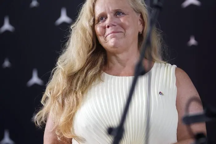 Vizebürgermeisterin Monika Langs brachte den Abend auf den Punkt: „Dixie und Jazz sind nicht nur Musik, sie sind Lebenseinstellung.“ Und passend zum Autohaus: „Instrumente klingen besser als jeder Auspuff.“ Mit den Worten von Radiolegende Walter Richard Langer blieb nur noch zu sagen: „Keep swingin’!“