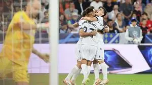 Real Sociedad jubelte in Wals-Siezenheim