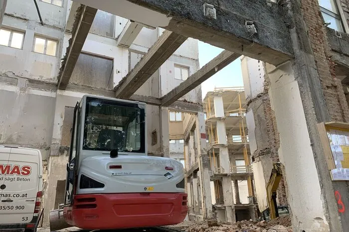 Aus heutiger Sicht gehe man von einer Fertigstellung Anfang 2022 aus, hieß es jüngst bei Motel One. Klicken Sie sich durch die weiteren Bilder.