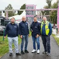 Florian Lackner (links) mit seinem Team am Red Bull Ring
