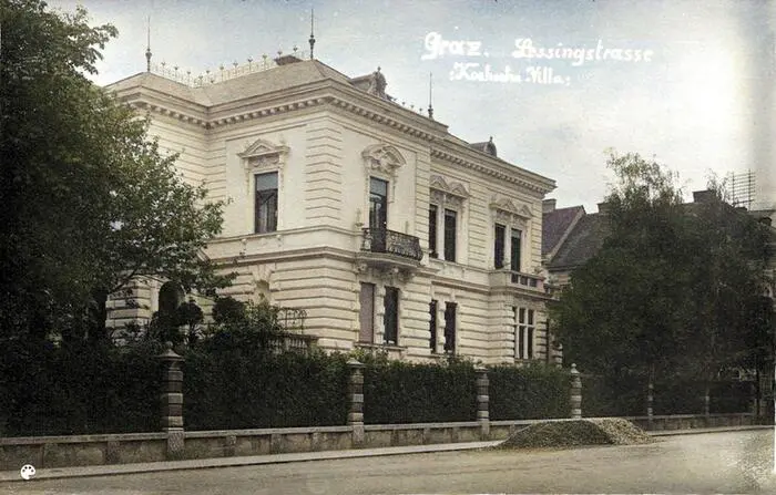 Die frühere Villa Koch in der Lessingstraße (nachcoloriert) wurde am 1. Mai 1944 durch Bombenangriffe zerstört...