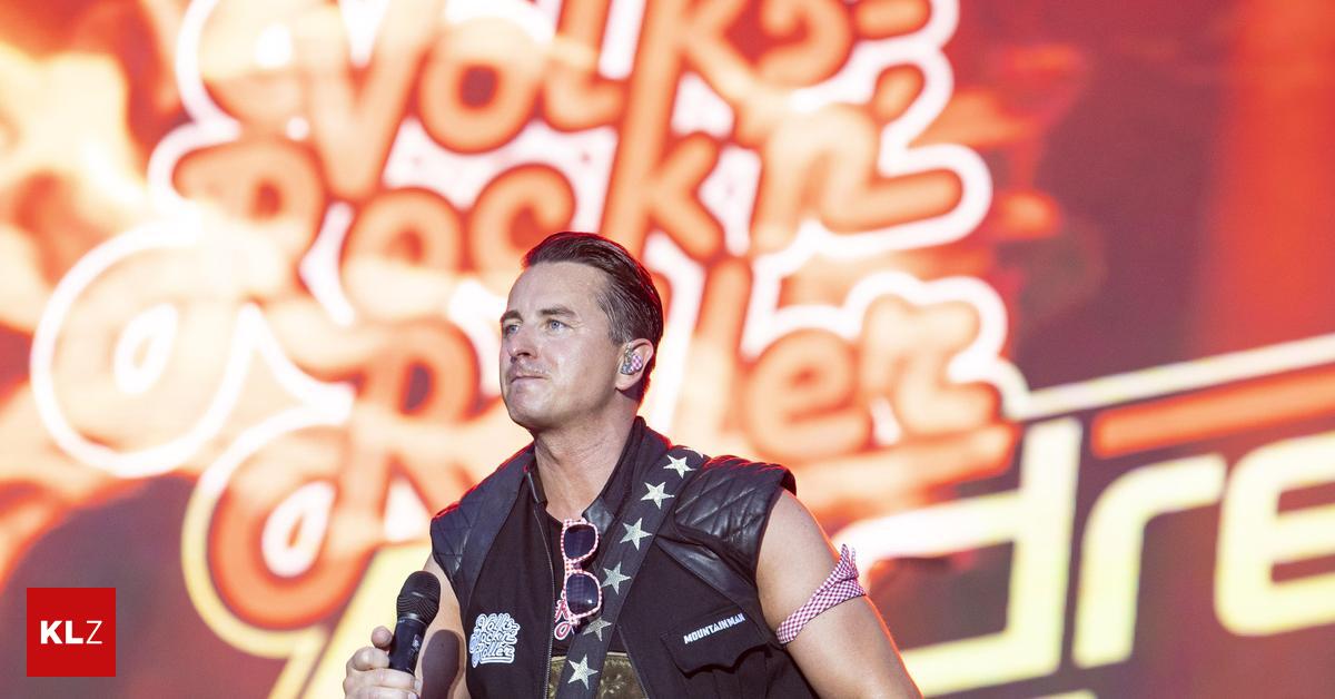 Tausende-Besucher-Andreas-Gabalier-berrascht-mit-Open-Air-Gig-am-Meer